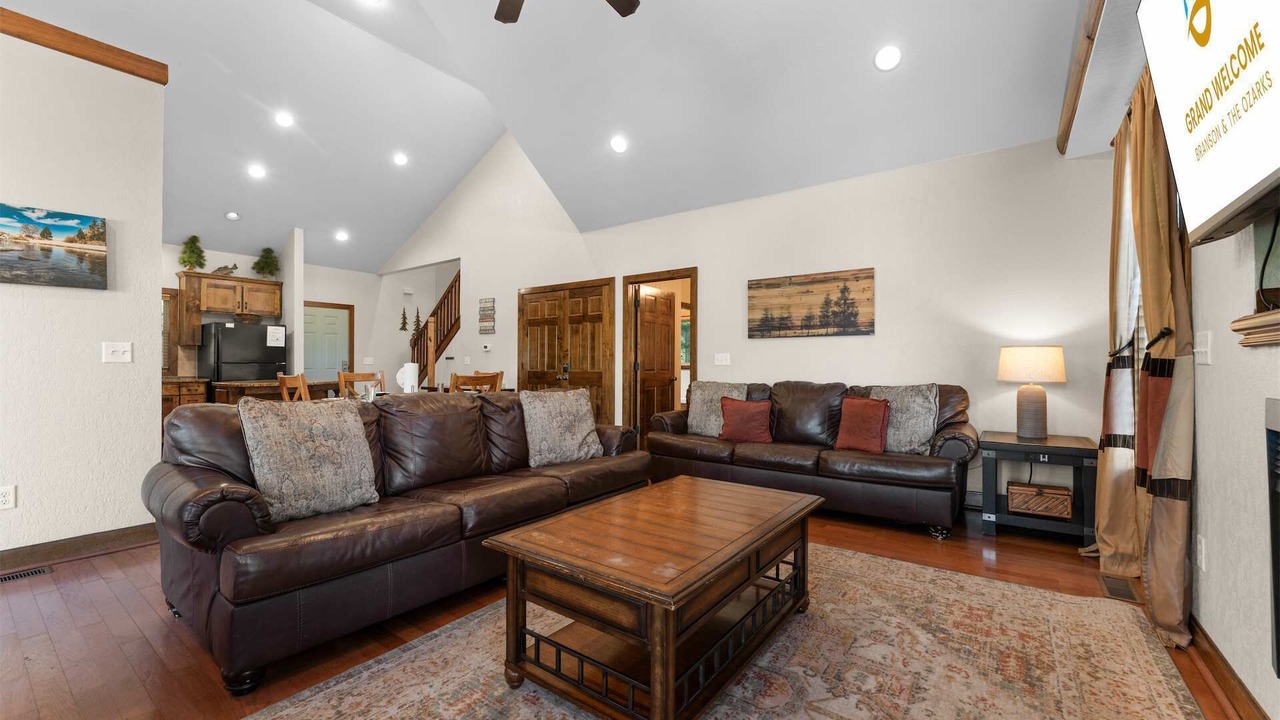 Photo of Livingroom in Hollister