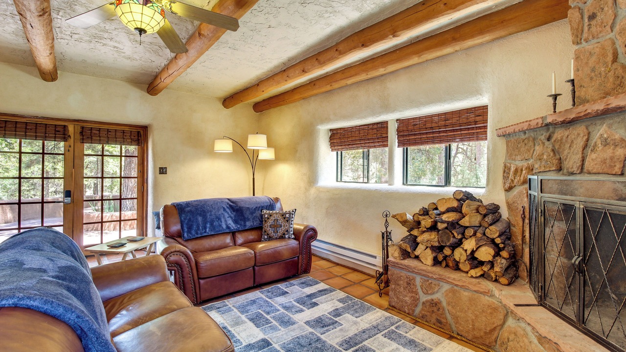 Photo of Livingroom in Ramah