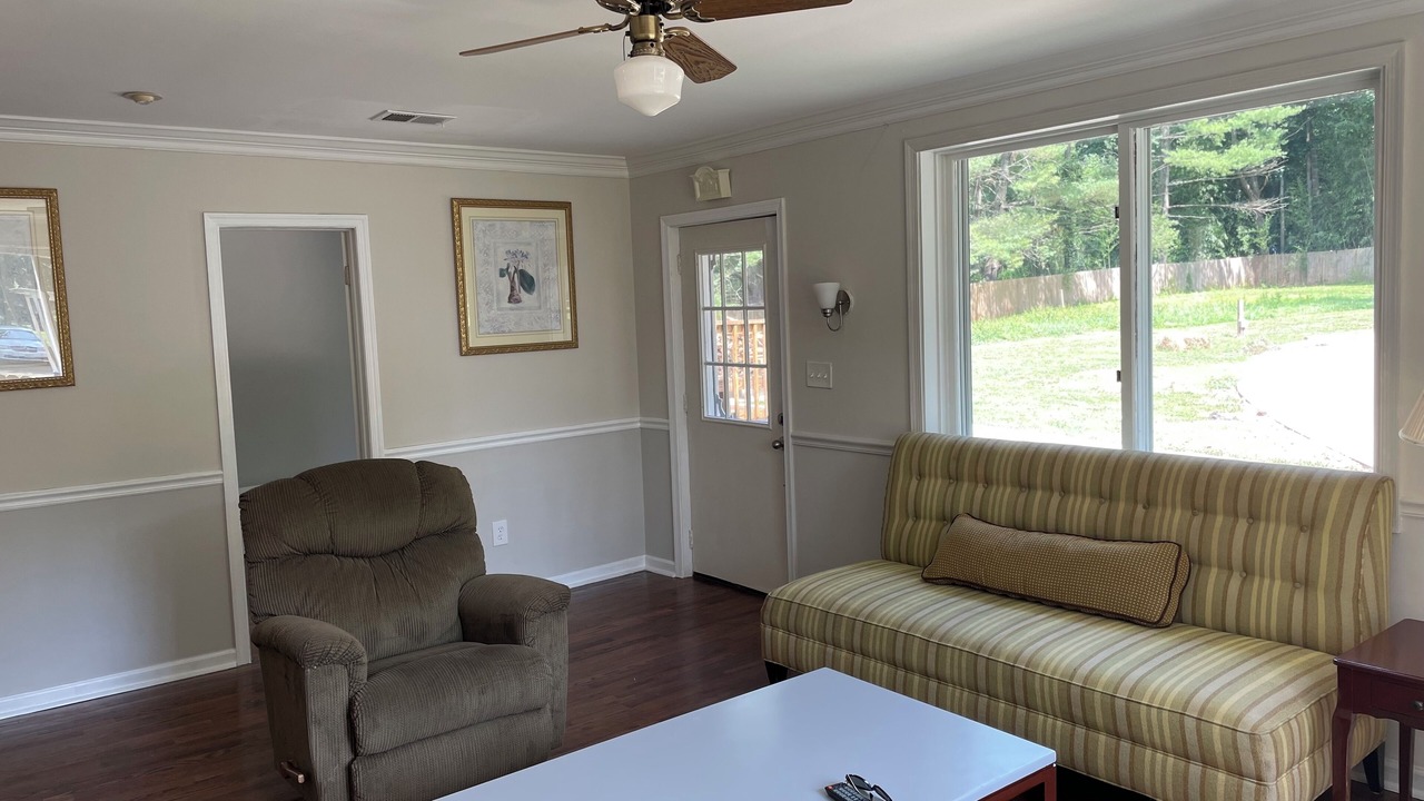Photo of Livingroom in Nokesville