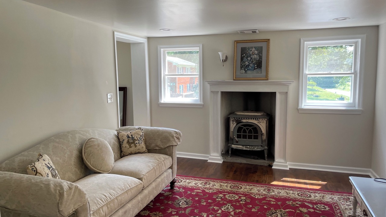 Photo of Livingroom in Nokesville