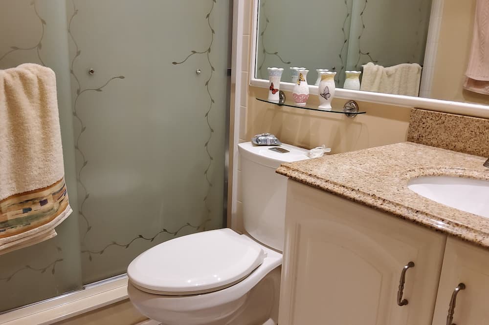 Photo of Bathroom in The Meadows