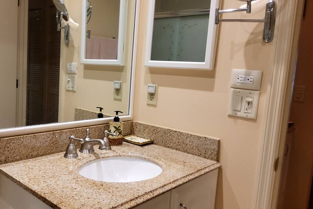 Photo of Bathroom in The Meadows