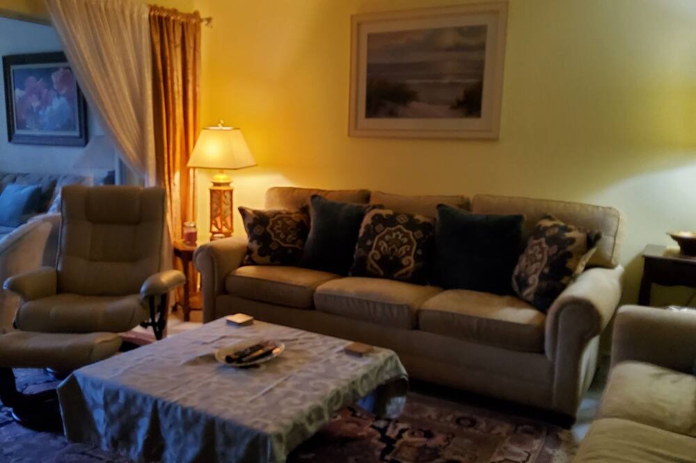 Photo of Livingroom in The Meadows