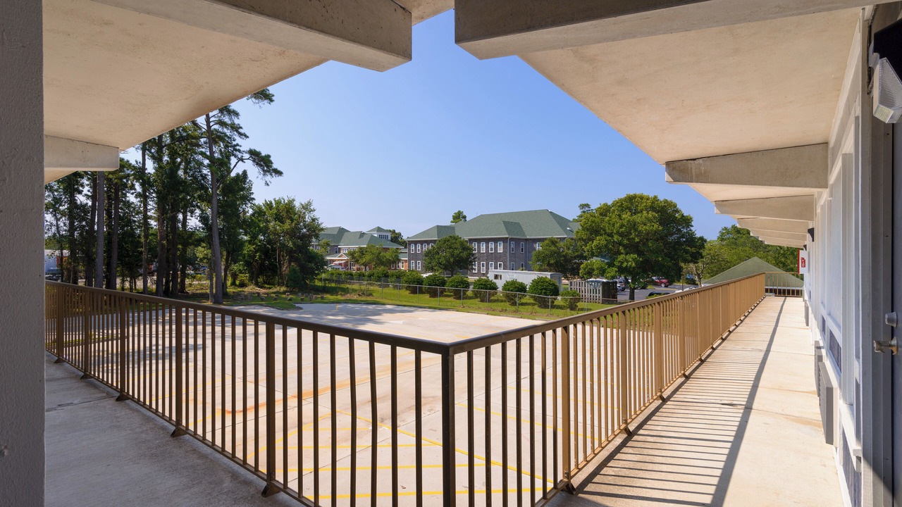 Photo of Patio Balcony in Manteo