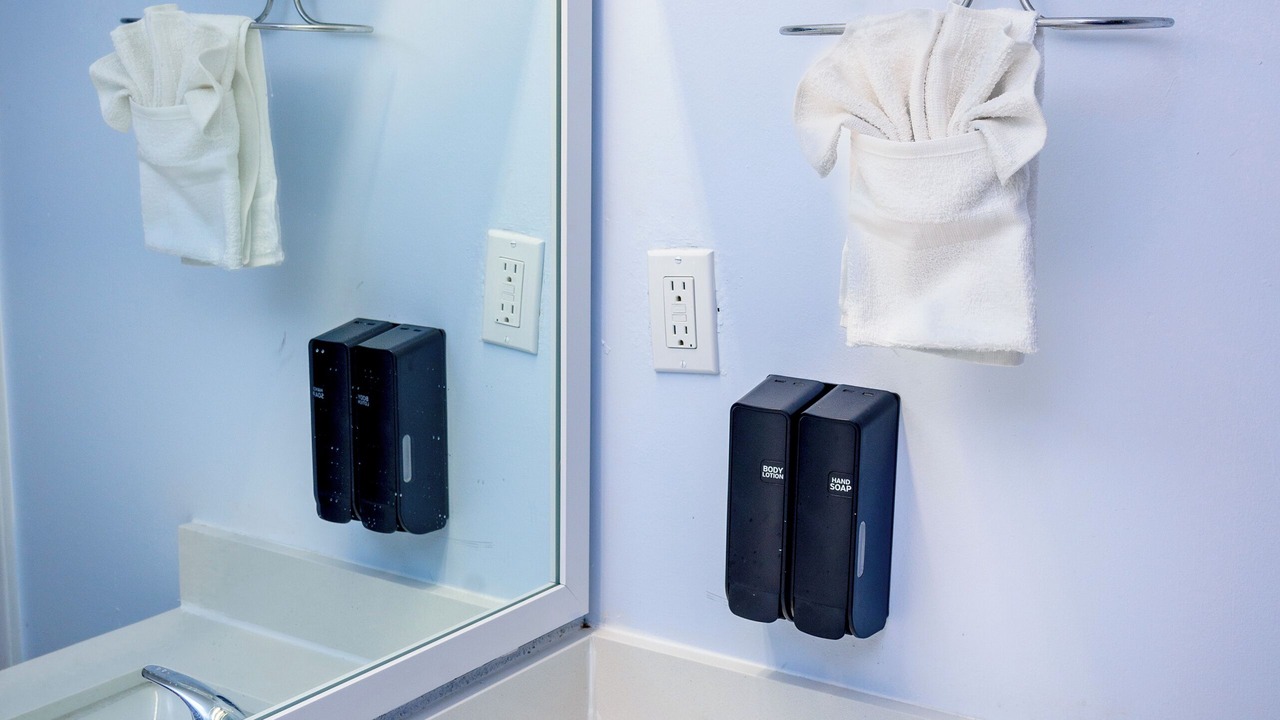 Photo of Bathroom in Manteo