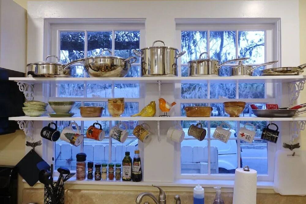 Photo of Kitchen in Historic District