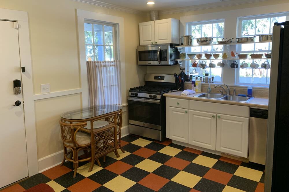 Photo of Kitchen in Historic District