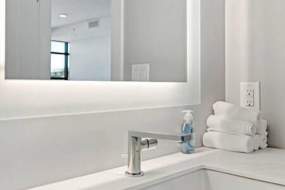 Photo of Bathroom in Shaw