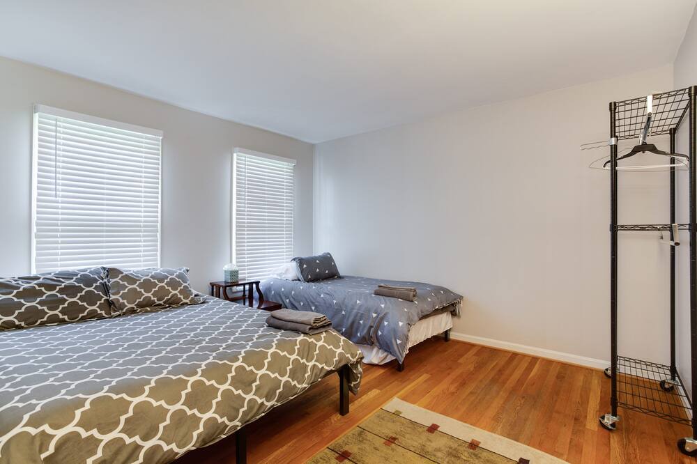 Photo of Bedroom in Burtonsville