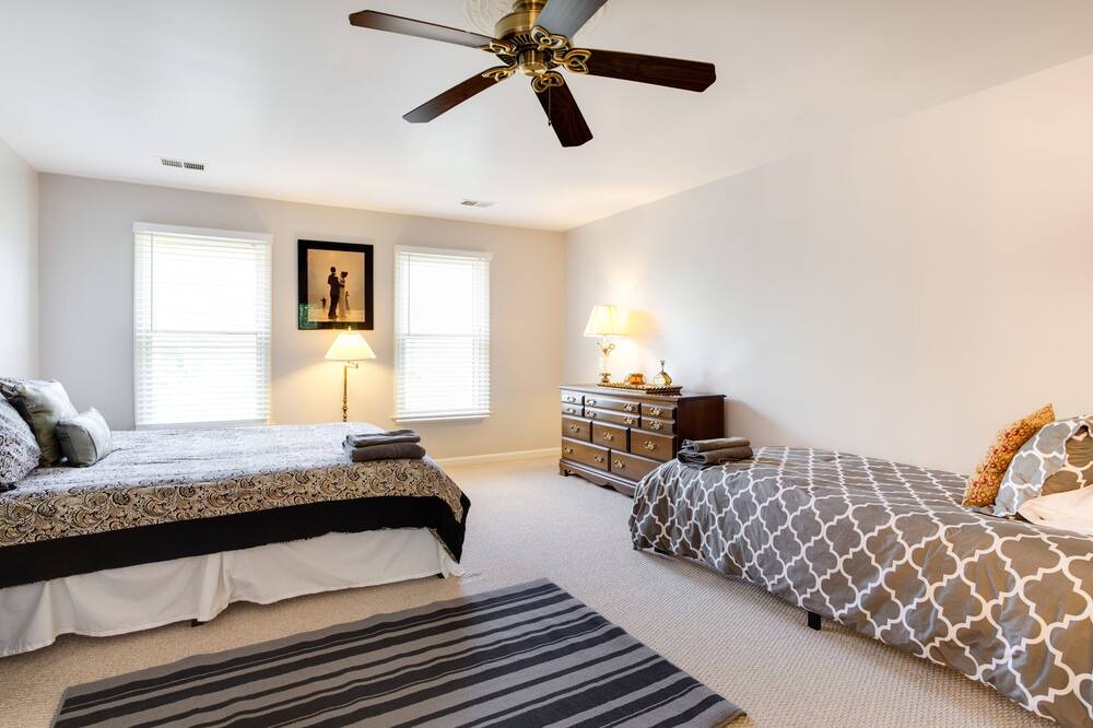 Photo of Bedroom in Burtonsville