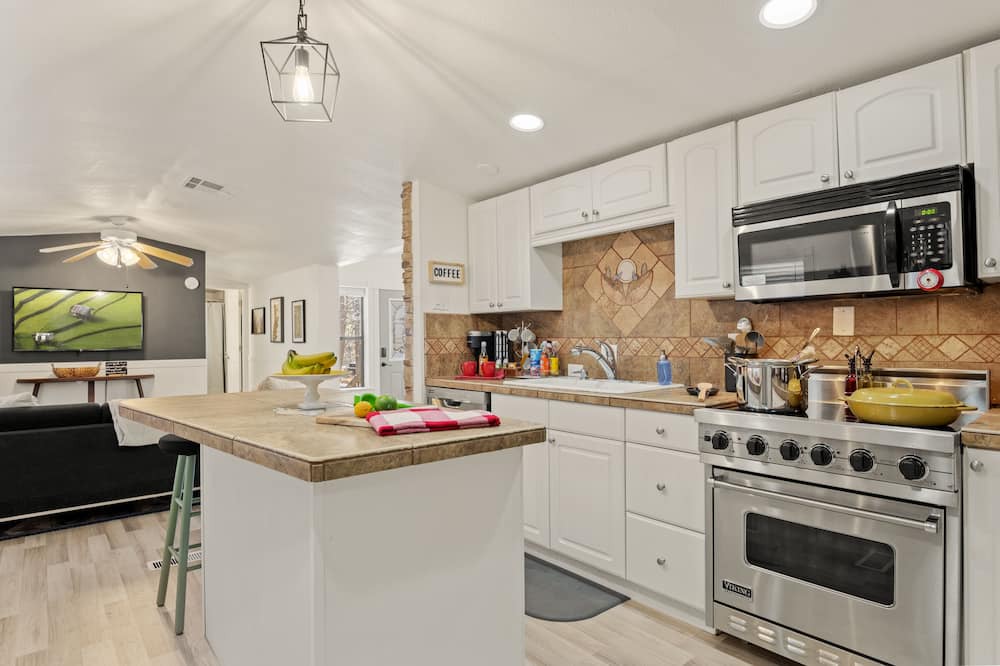 Photo of Kitchen in Munds Park