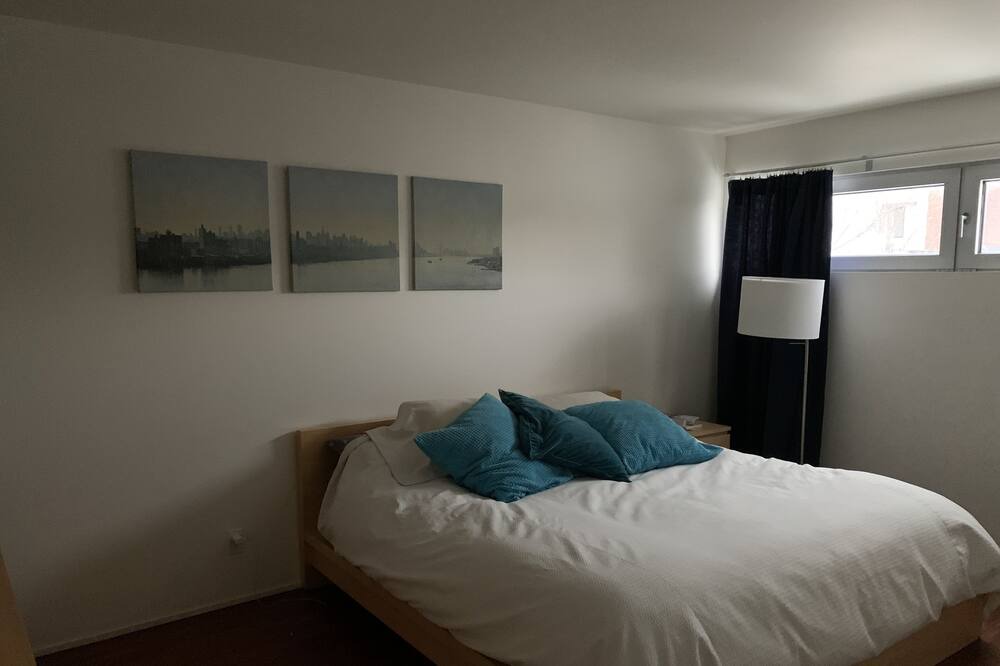 Photo of Bedroom in Pointe-Saint-Charles