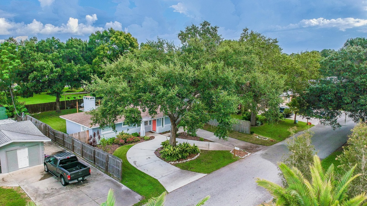 Photo of Outdoor in Gulf Gate Estates