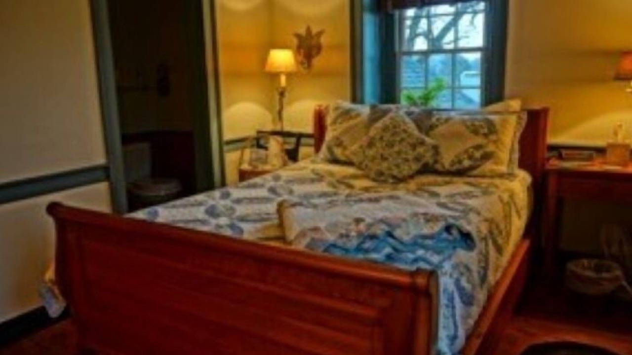 Photo of Bedroom in Reinholds