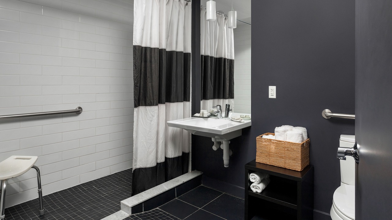 Photo of Bathroom in Downtown London