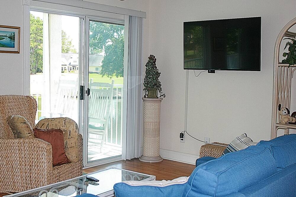Photo of Livingroom in Calabash