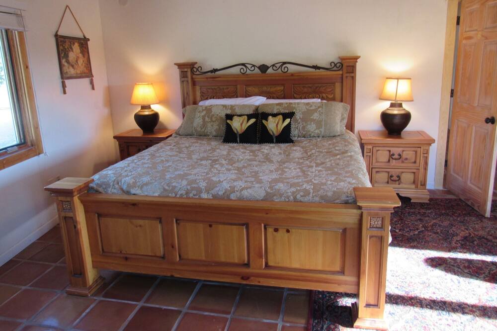 Photo of Bedroom in Canoncito