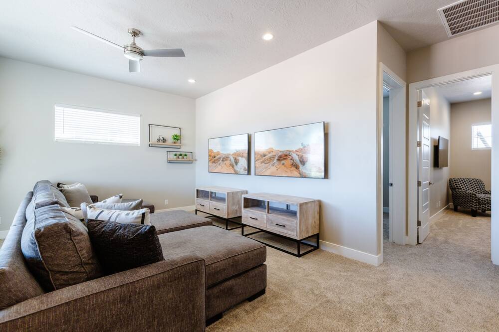 Photo of Livingroom in Ivins