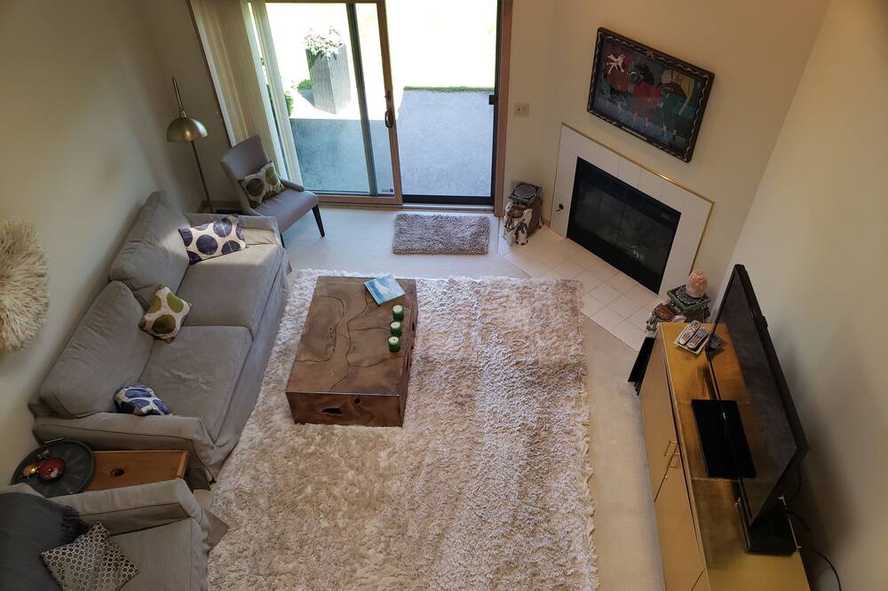 Photo of Livingroom in Suttons Bay