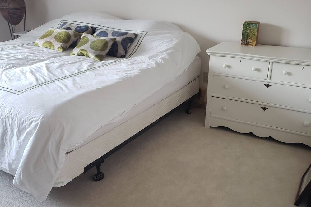 Photo of Bedroom in Suttons Bay