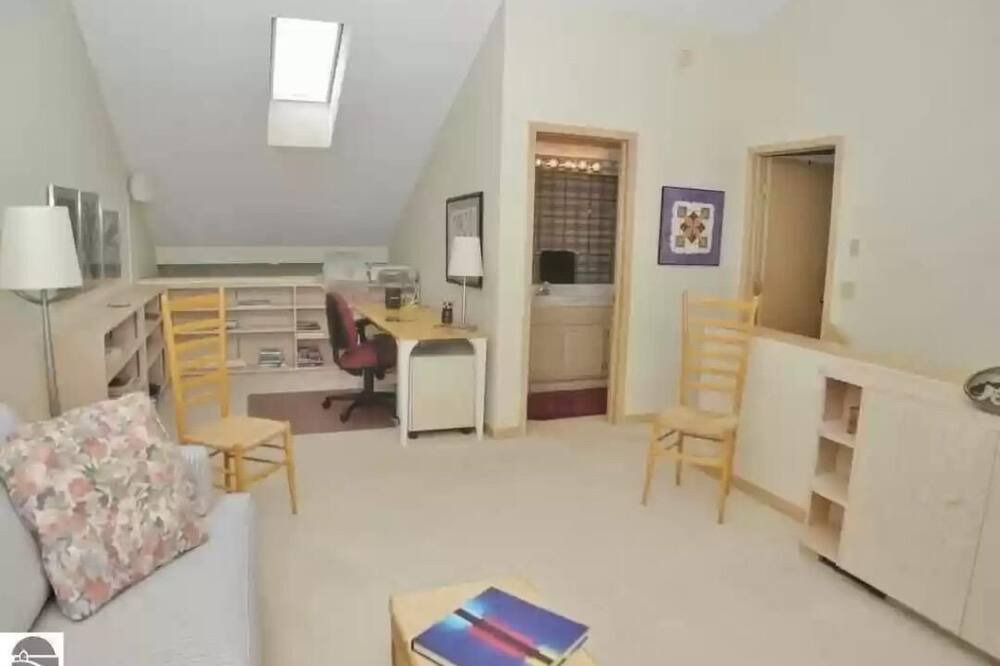 Photo of Bedroom in Suttons Bay