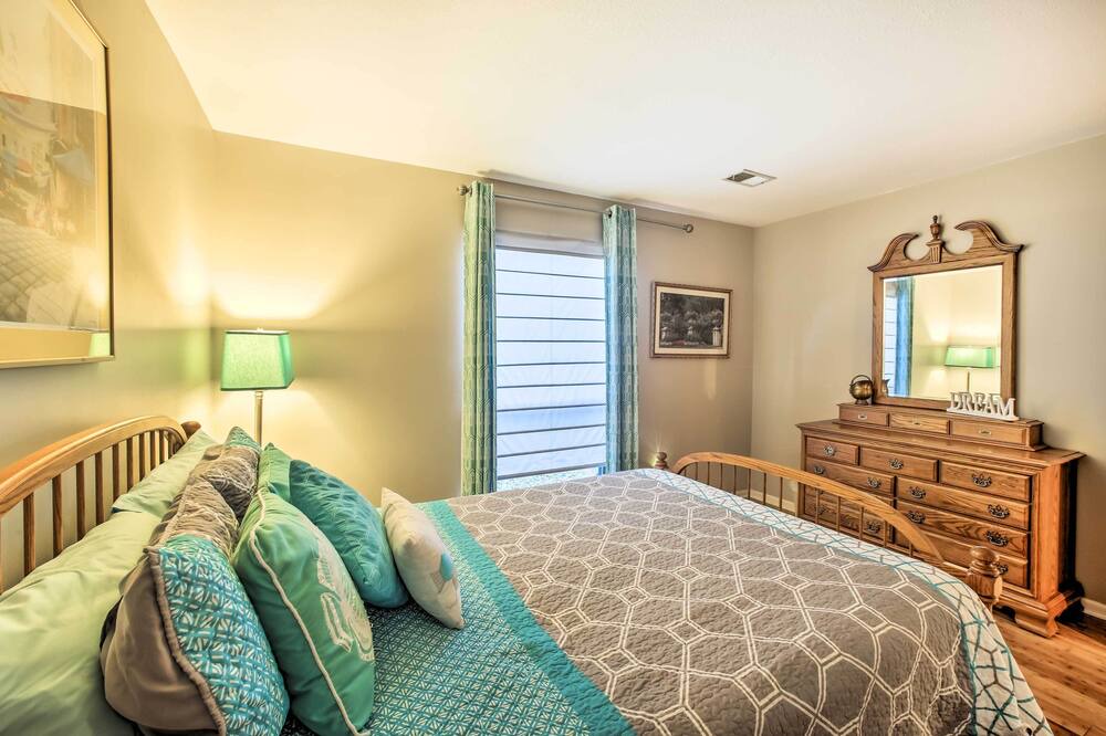 Photo of Bedroom in Table Rock