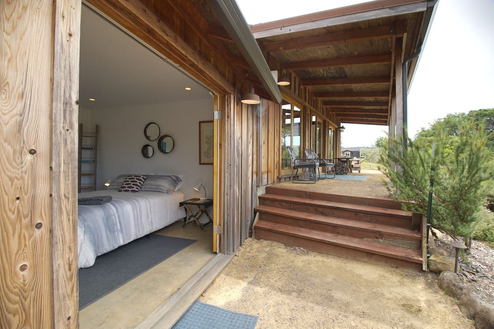 Photo of Bedroom in Anderson Valley