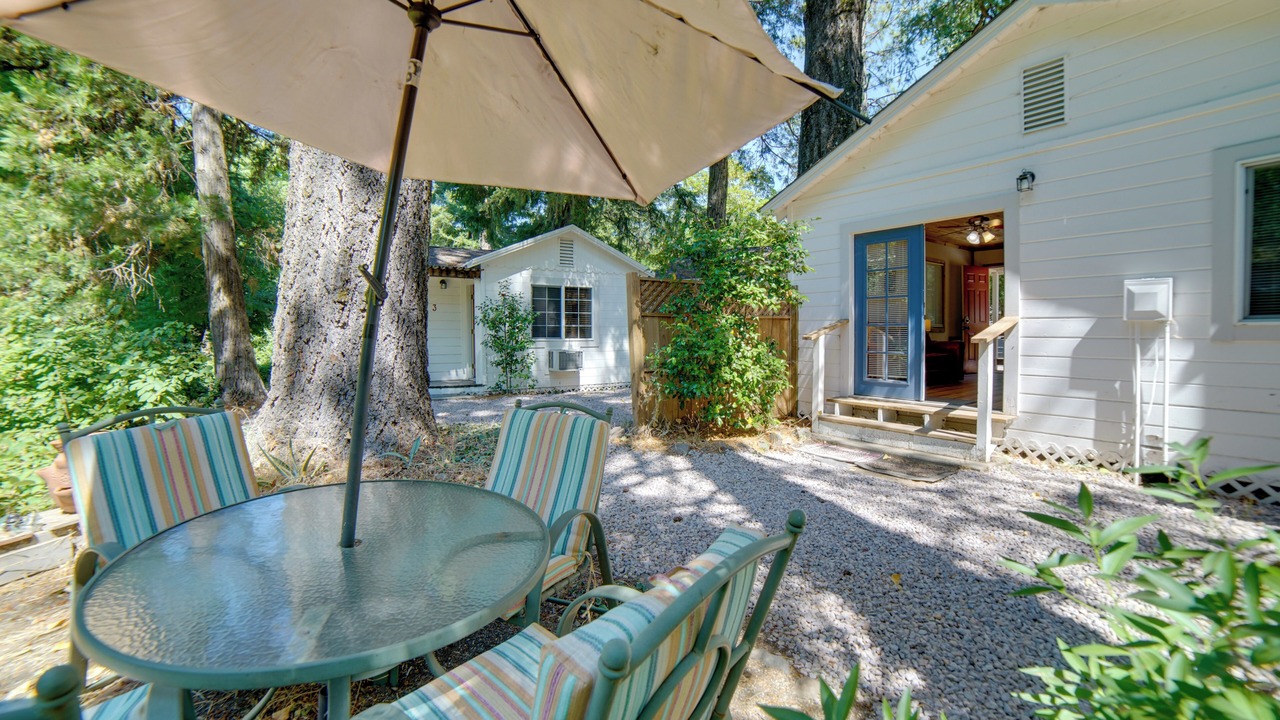 Photo of Outdoor in Cobb