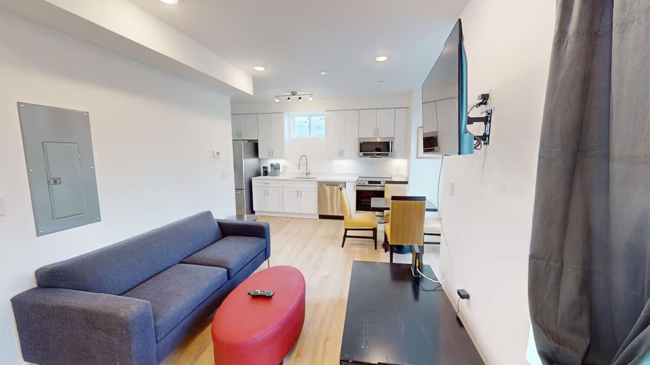 Photo of Livingroom in Brightwood Park
