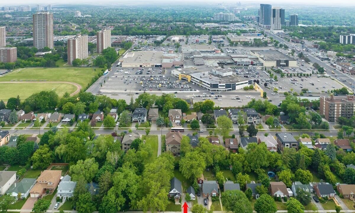 Photo of Outdoor in Newtonbrook