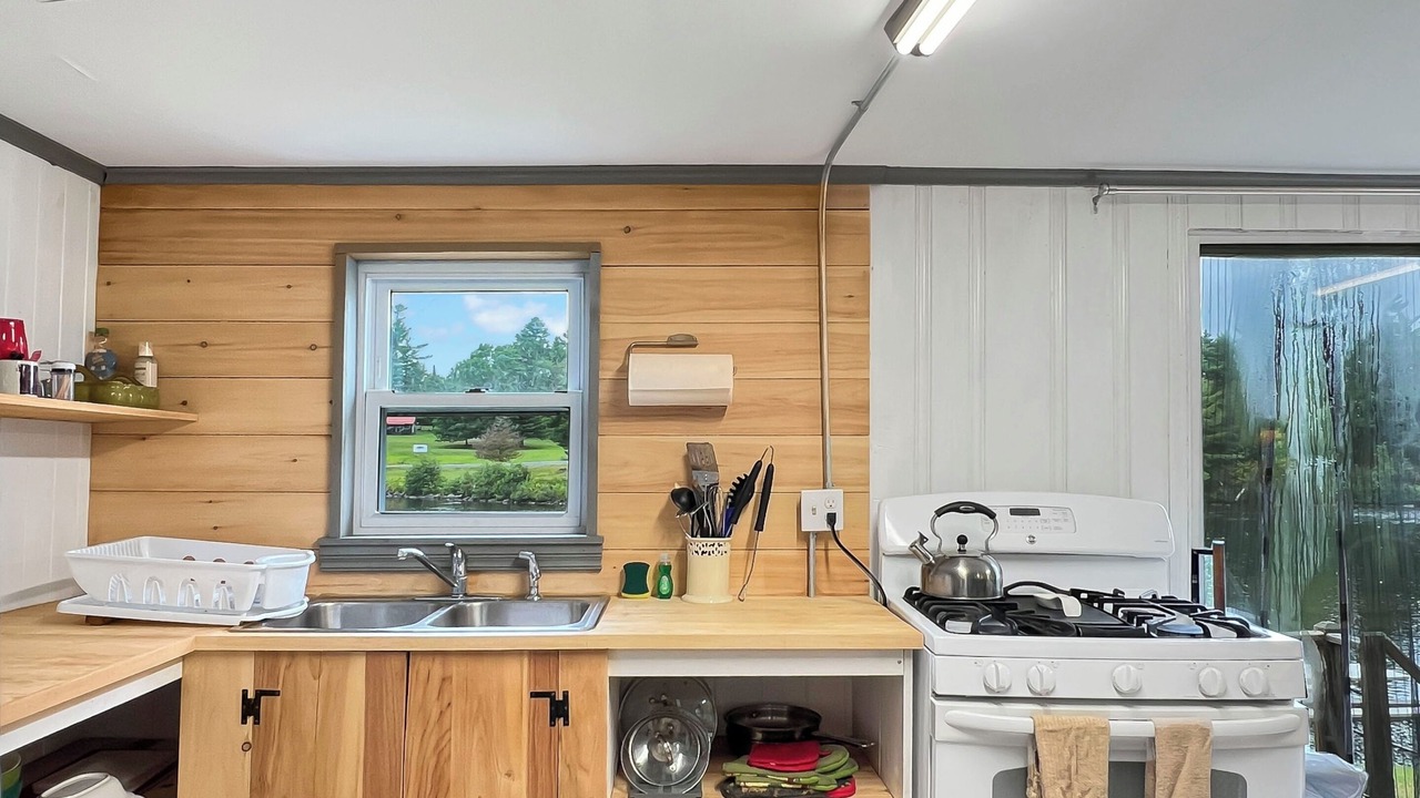Photo of Kitchen in Northeast Somerset