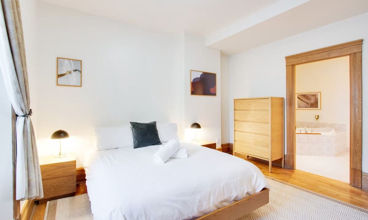 Photo of Bedroom in Latin Quarter