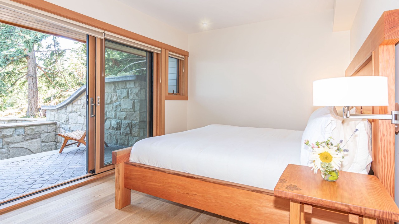 Photo of Bedroom in Salt Spring Island