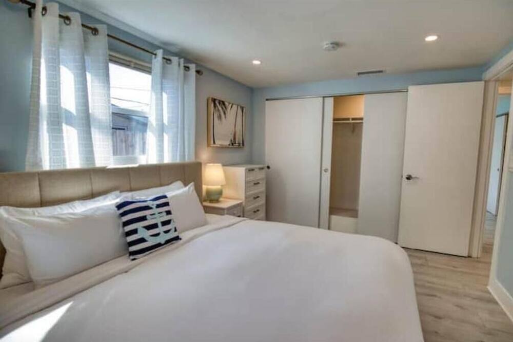 Photo of Bedroom in Park East