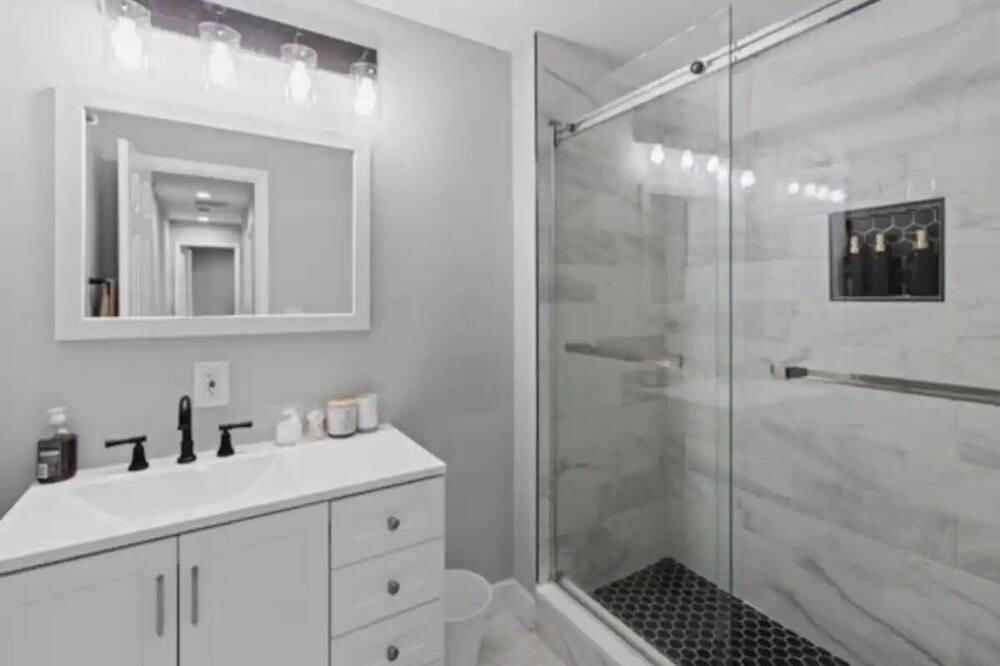 Photo of Bathroom in Kingman Park