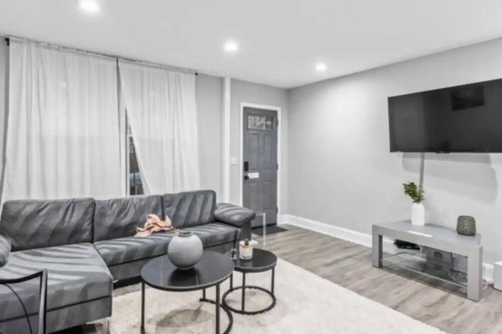 Photo of Livingroom in Kingman Park