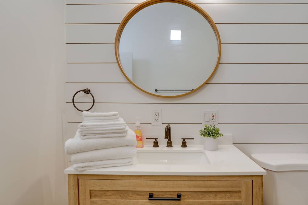 Photo of Bathroom in Inglewood-Finn Hill
