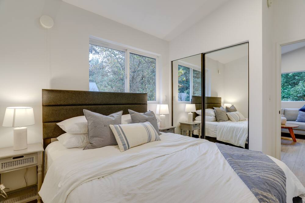 Photo of Bedroom in Inglewood-Finn Hill