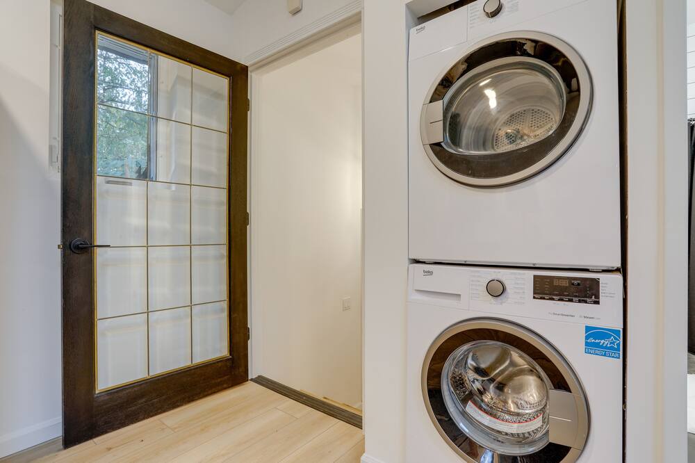 Photo of Others in Inglewood-Finn Hill