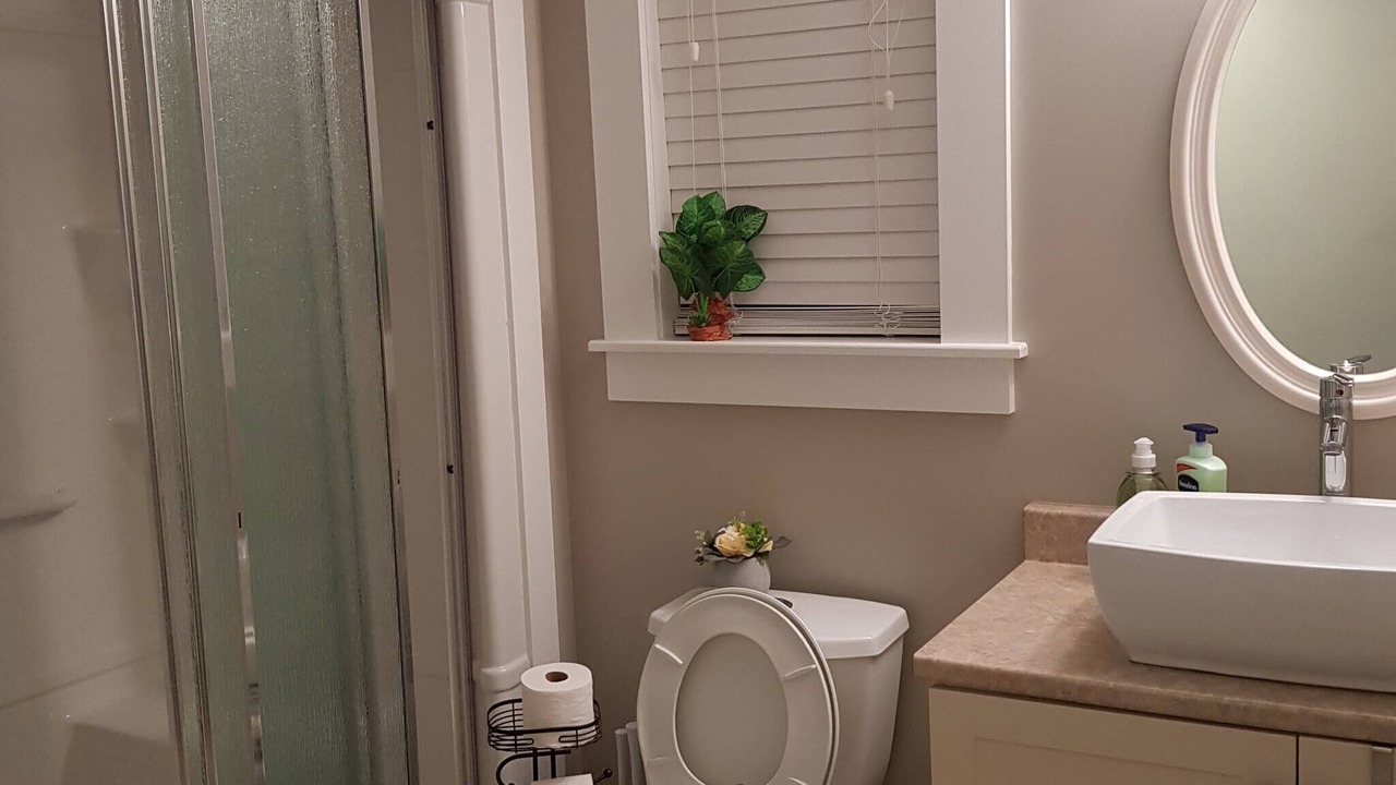 Photo of Bathroom in Eastern Passage