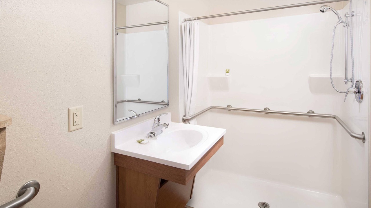 Photo of Bedroom in Easton