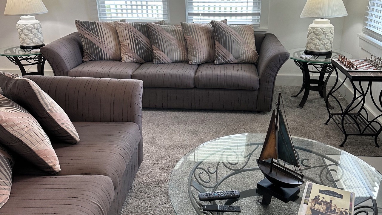 Photo of Livingroom in Buckeye Lake