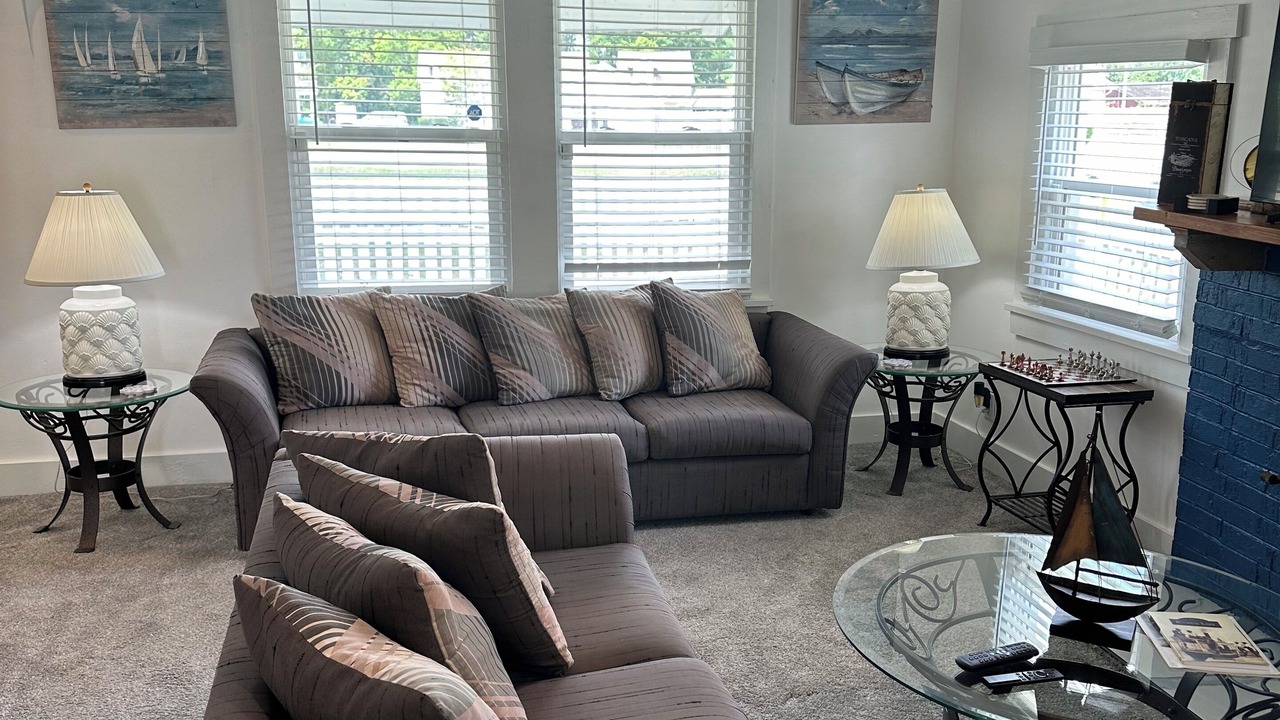 Photo of Livingroom in Buckeye Lake