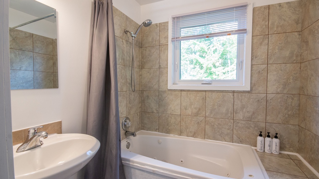 Photo of Bathroom in Killaloe