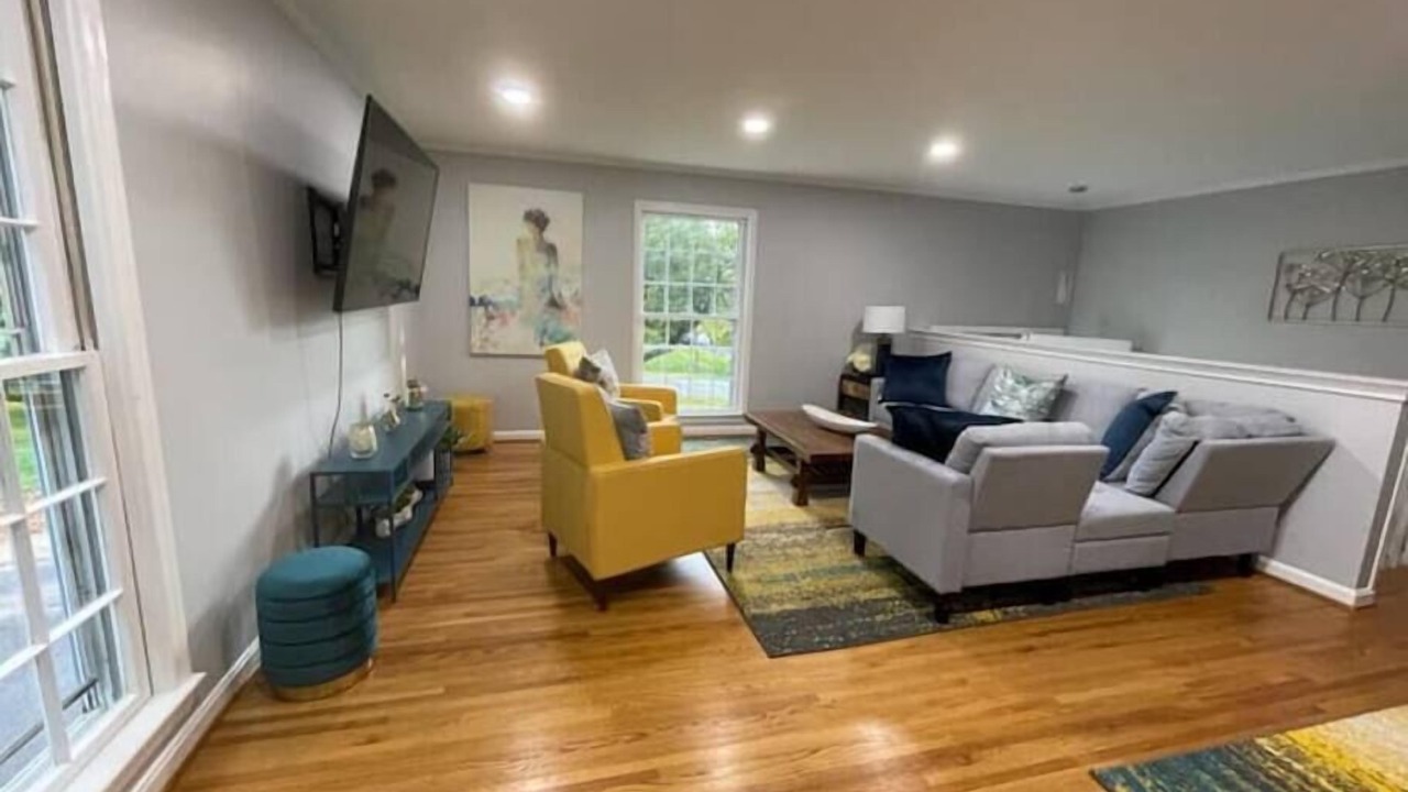 Photo of Livingroom in Colesville