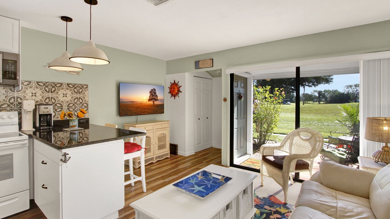 Photo of Livingroom in Bunker Oaks