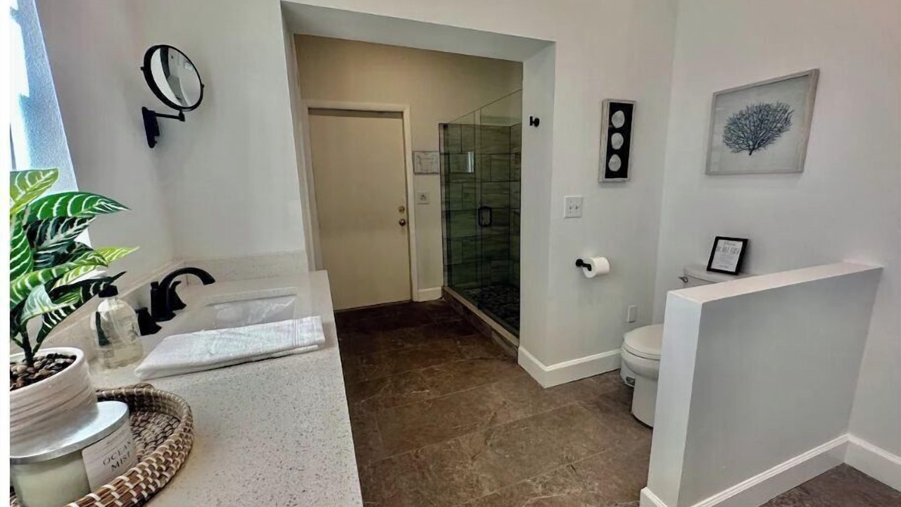 Photo of Bathroom in Cocoa Beach