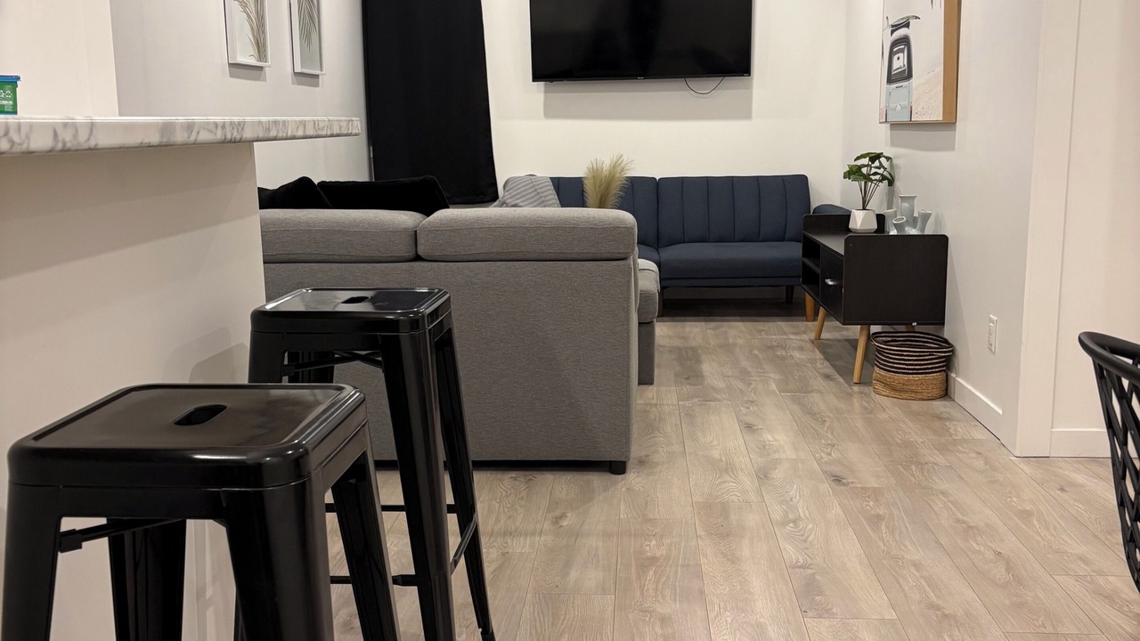 Photo of Livingroom in Grand Bend
