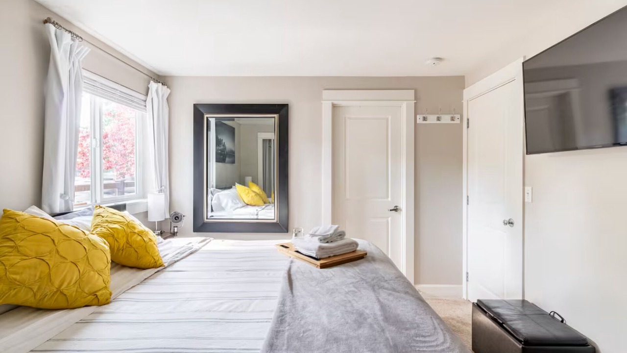 Photo of Bedroom in Bitter Lake