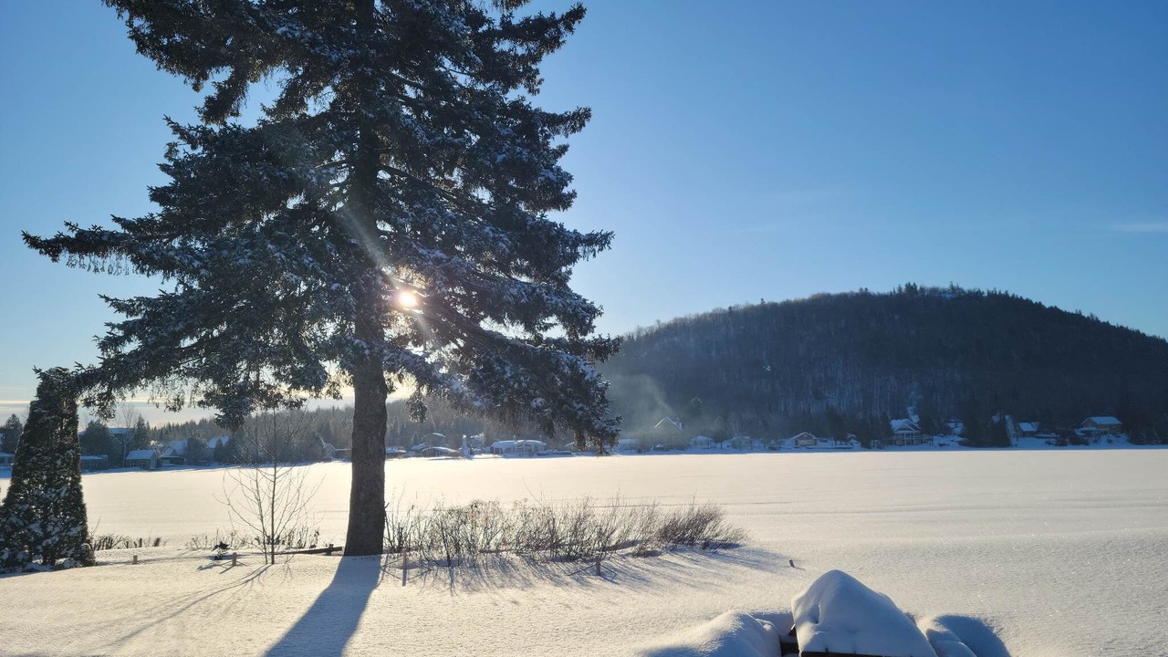 Photo of Outdoor in Adstock